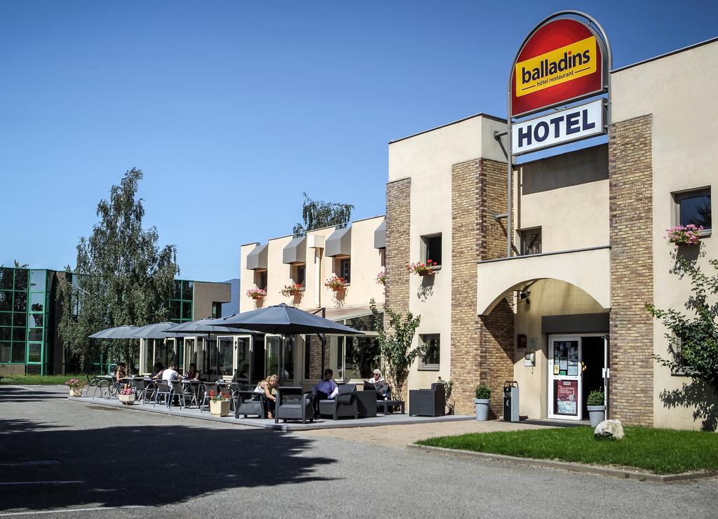 Initial By Balladins Geneve / St-Genis-Pouilly Hotel Saint-Genis-Pouilly Exterior photo